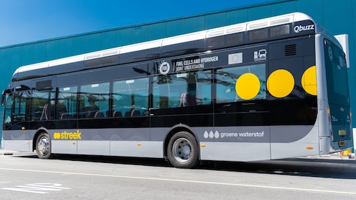 Shell opent haar eerste operationele waterstofvulpunt ter wereld voor streekbussen