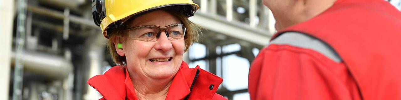 Photo of Pauline Buitink, since December 2022 General Manager at Shell Energy and Chemicals Park Rotterdam
