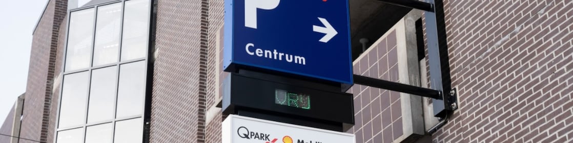 Shell en Q-Park openen samen Mobility Hub in Den Haag