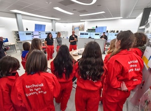 Bezoek aan de controlekamer.