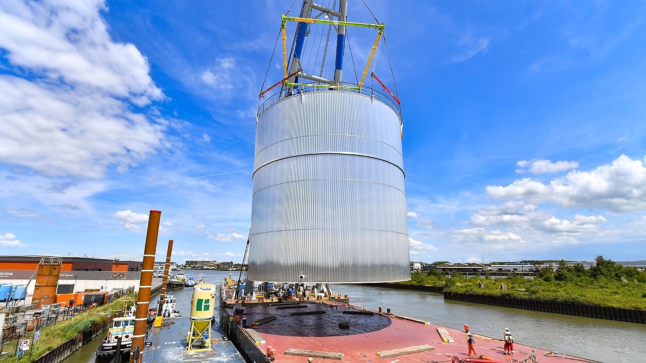 … op transport te gaan naar Shell Chemicals Park Moerdijk