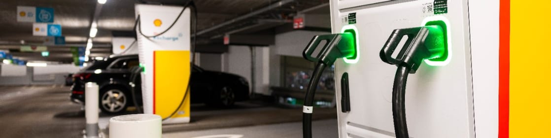 Shell-laadpunt in Q-park-garage