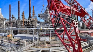 De kraker (MLO) op Shell Chemicals Park Moerdijk