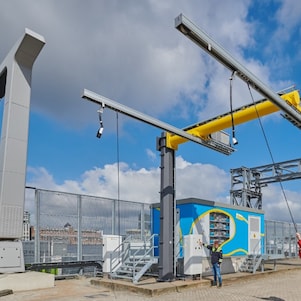 De megawattlader op het terrein van de ETCA, juni 2024. (Foto: Michel Campfens)