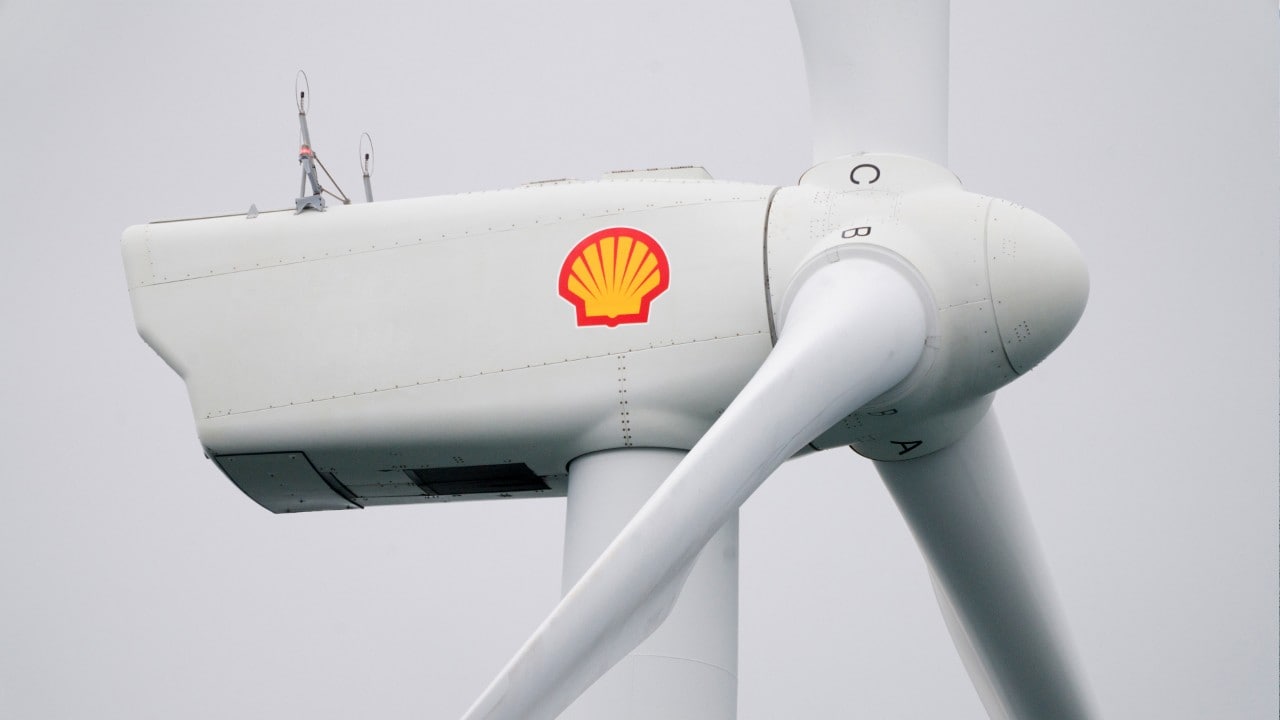 Close-up van een van de Vestas-windturbines van Shell NoordzeeWind (Foto: Stuart Conway)