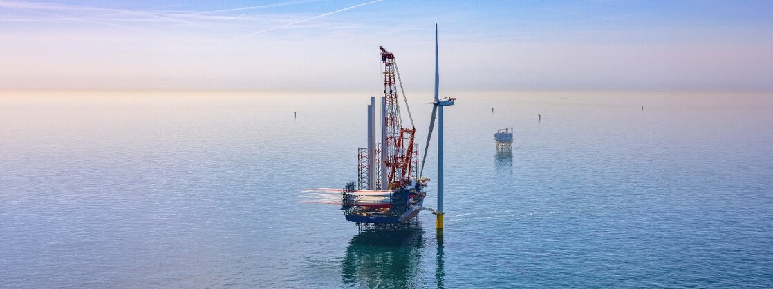 Installation of the first wind turbine of Ecowende wind farm Hollandse Kust West, 30 May 2026 (Photo: Flying Focus)