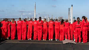 Deelnemers aan Girls' Day 2026 bij Shell Pernis (Foto: Adriaan Schep)