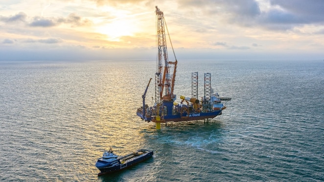 Stefan de Visser in de Centrale Werkplaats van Shell Pernis (Foto: Ernst Bode)