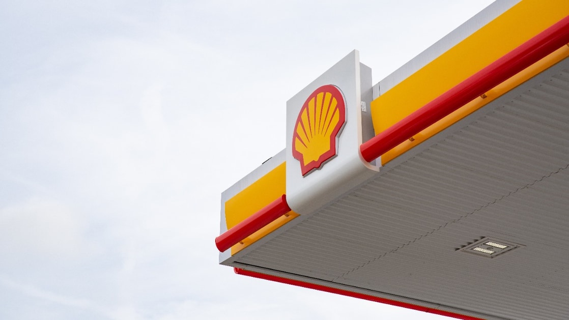 Shell Pecten on refueling station, Derby, UK, 2018