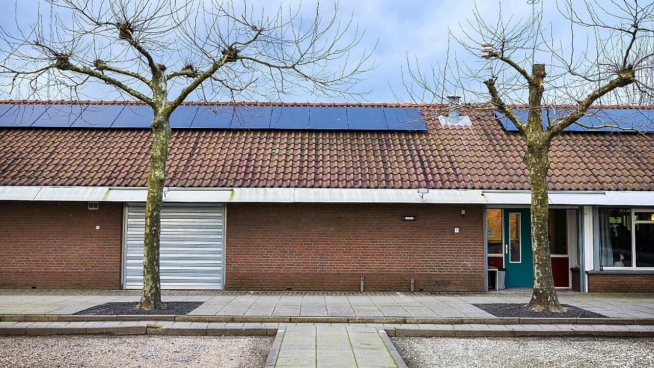 De petanquevereniging heeft  nog dak 'over' voor coöperatieve zonnepanelen (Foto: Jiri Büller)