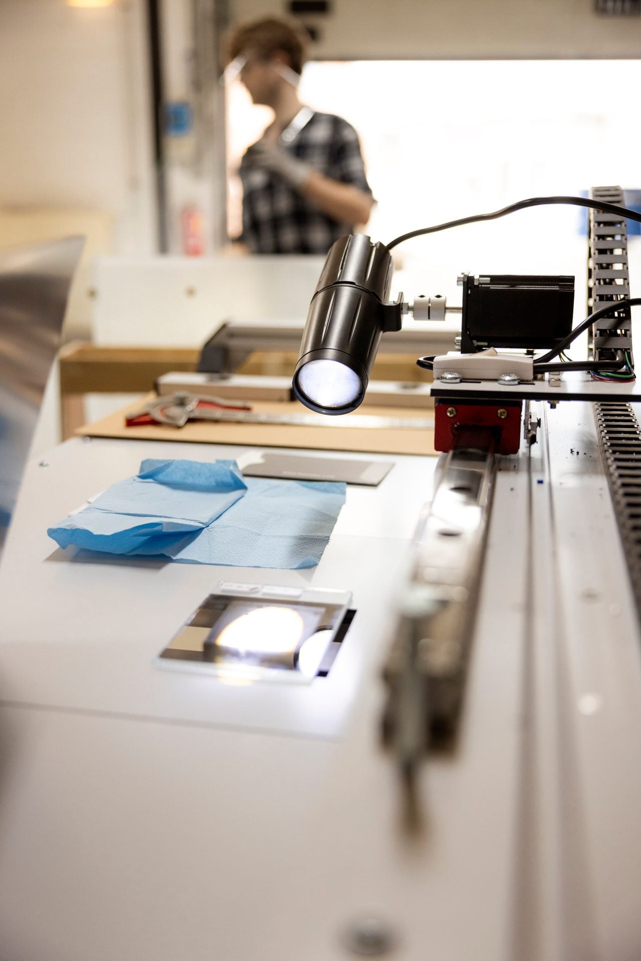 Close-up van het coatingmateriaal (Foto: Christian Kalse)