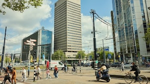 De Shell-gebouwen op Rotterdam Hofplein anno 2024 (Foto: Herbert Berens)
