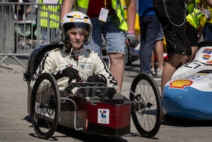 Zonder de gestroomlijnde kap, lijken sommige voertuigen meer op een simpele skelter. Maar het oog misleidt, want dit is toptechniek van de Hogeschool van Trnava, Slowaijke. (Foto: Marcel Burger)