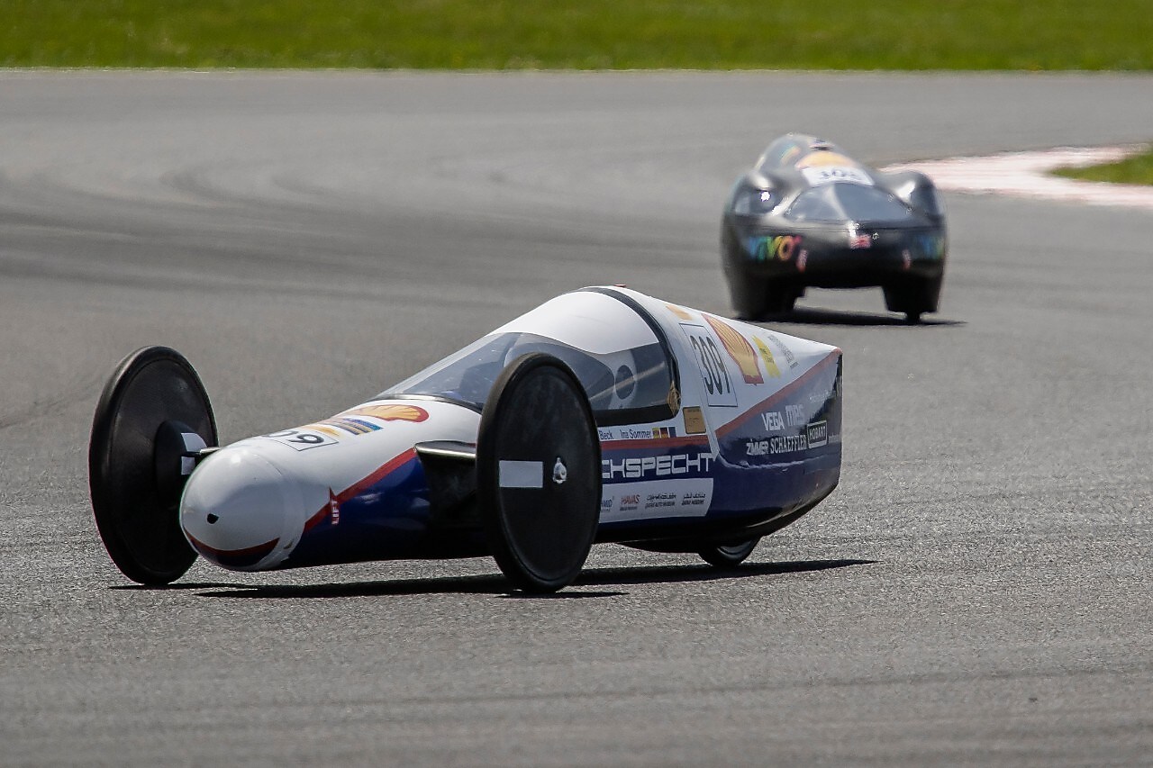 Two prototypes in the final curve before the finish line, Shell Eco-marathon, Southern Poland, June 2025 (Photo: Marcel Burger)