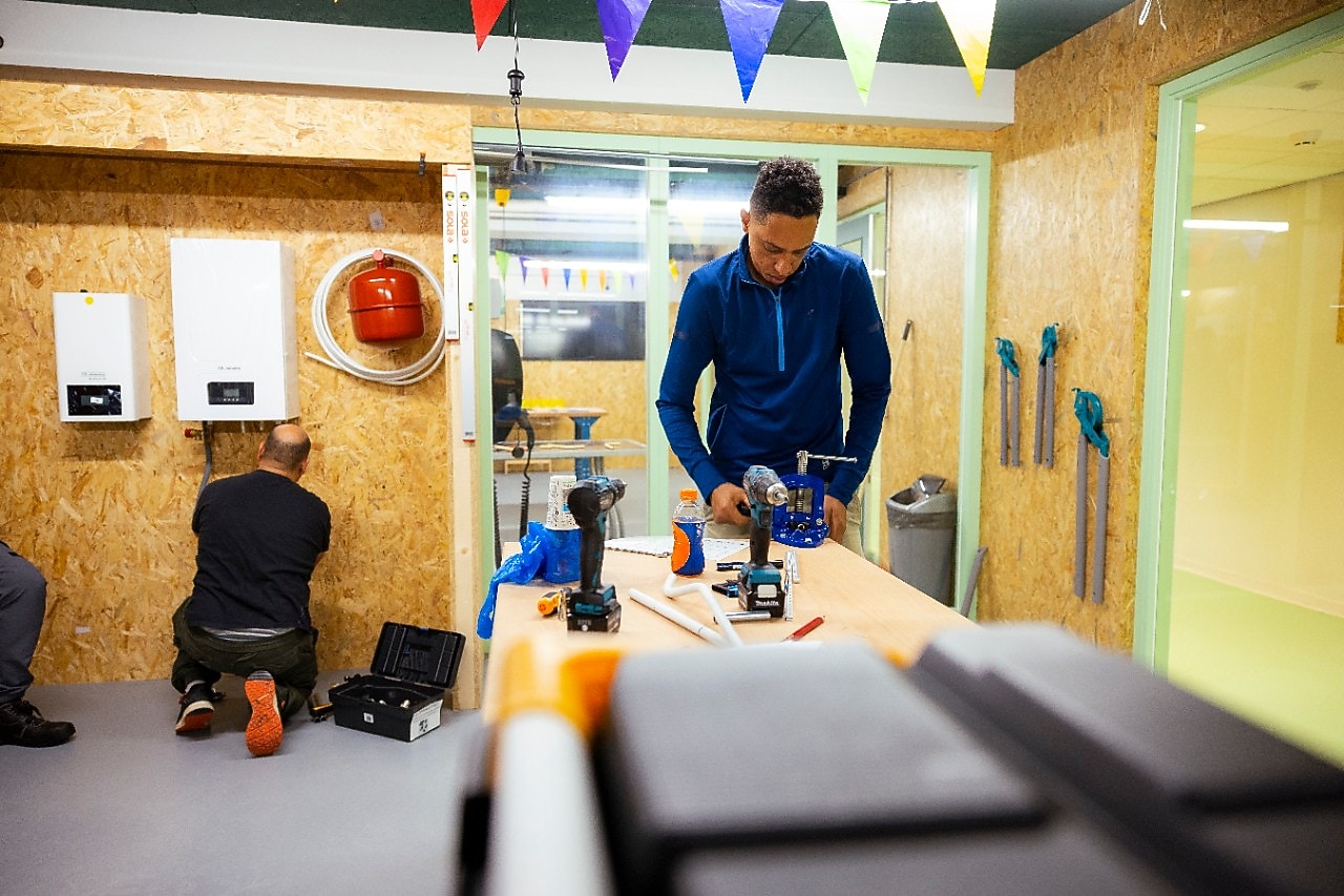 Leren klussen in De Beroepentuin (Foto: Christian Kalse)