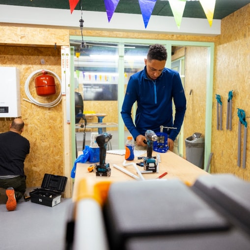 Leren klussen in De Beroepentuin (Foto: Christian Kalse)