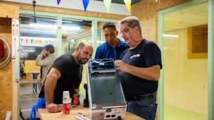 Nauwlettend oog op vakmanschap in De Beroepentuin (Foto: Christian Kalse)