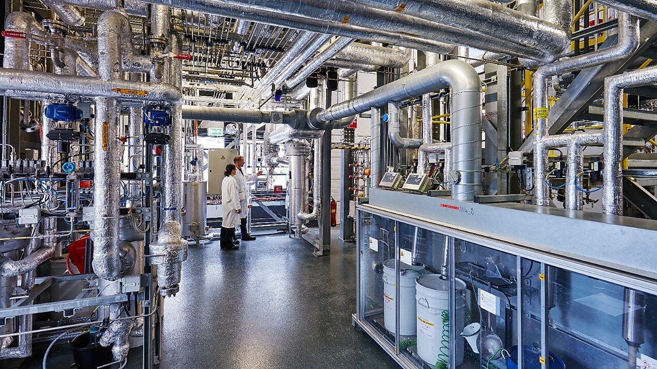 The Gas-to-Liquids (GTL) pilot plant at ETCA is also used as a test site for synthetic LNG