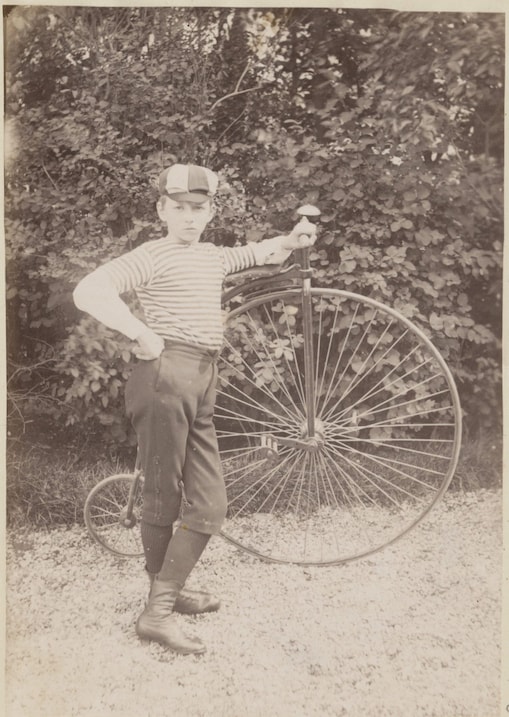 Amsterdamse hoge bi-rijders rond 1887 (Beeld: Stadsarchief Amsterdam)