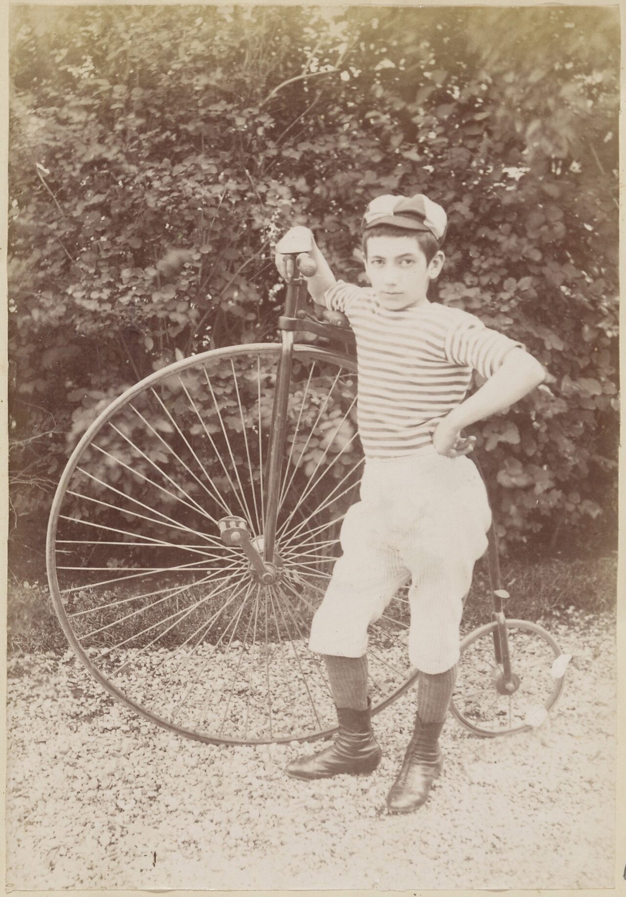 Amsterdamse hoge bi-rijders rond 1887 (Beeld: Stadsarchief Amsterdam)