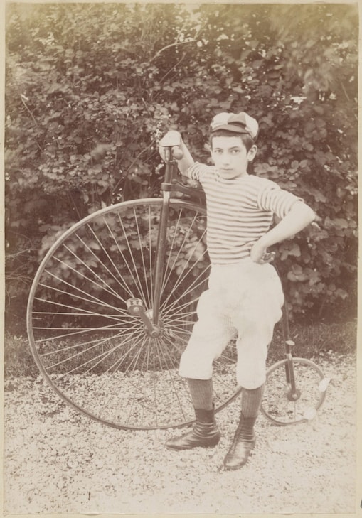 Amsterdamse hoge bi-rijders rond 1887 (Beeld: Stadsarchief Amsterdam)