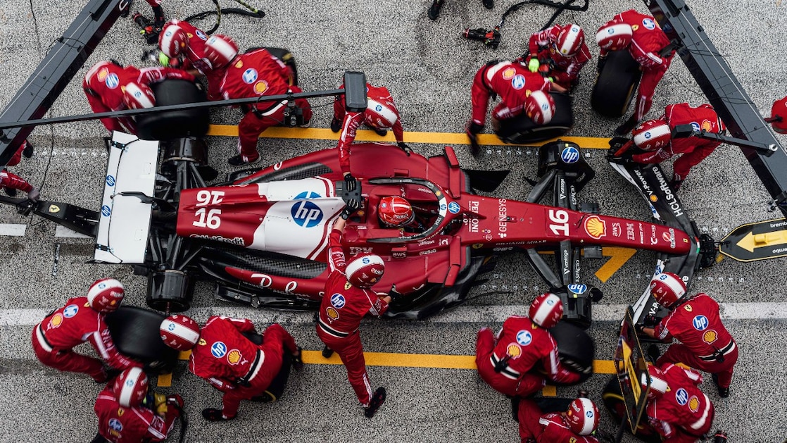 The Scuderia Ferrari HP team in action during the 2025 race at Zandvoort, the Netherlands (Photo: Scuderia Ferrari HP/Callo Albanese)