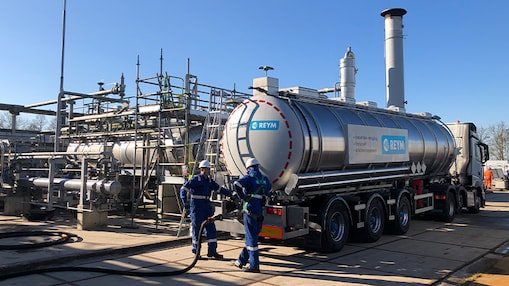 A cleaning truck at the former natural gas site (Photo: NAM)