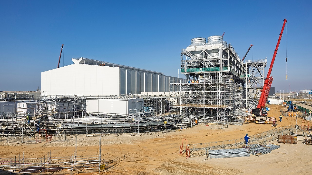 De Holland Hydrogen 1 in aanbouw op de Tweede Maasvlakte, voorjaar 2025 (Foto: Eric van Vuuren)