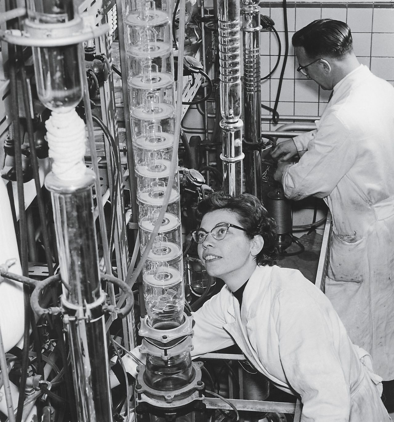 Baanbrekend onderzoek neemt een vlucht in het Shell-laboratorium in Amsterdam in de jaren 50 en 60