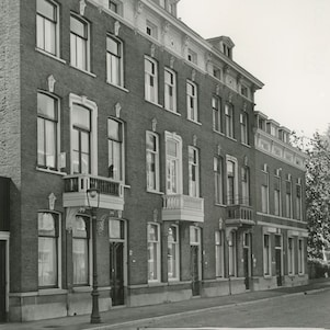 De Celebesstraat in den Haag, waar De Gelder zijn reis begon (Foto: Shell Historical Heritage & Archive)