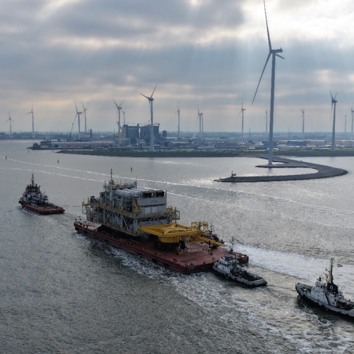 Arrival of the BaseLoad Power Hub in Eemshaven harbour, 27 September 2025 (Photo: MatZwart Photography)