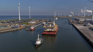 Arrival of the BaseLoad Power Hub in Eemshaven harbour, 27 September 2025 (Photo: MatZwart Photography)
