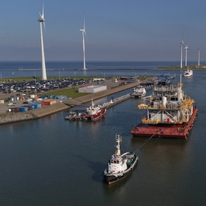 Arrival of the BaseLoad Power Hub in Eemshaven harbour, 27 September 2025 (Photo: MatZwart Photography)
