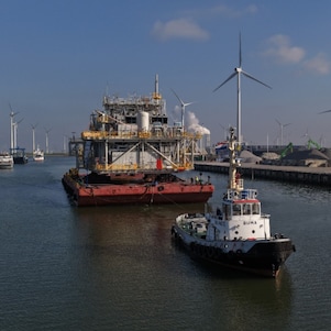 Arrival of the BaseLoad Power Hub in Eemshaven harbour, 27 September 2025 (Photo: MatZwart Photography)