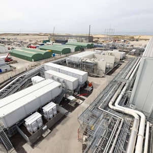 Bovenaanzicht van een deel van het Holland Hydrogen 1-terrein, april 2026 (Foto: Christian Kalse)