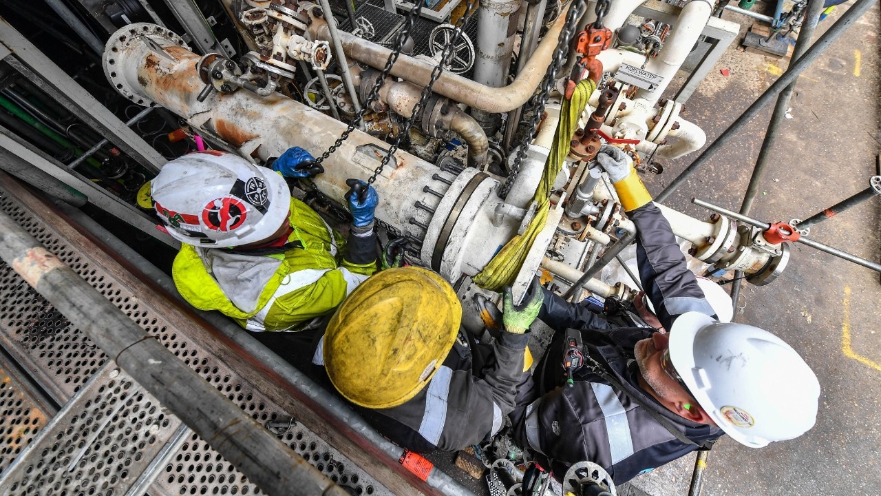 Onderhoud aan de installaties van Shell Chemicals Park Moerdijk, april 2026 (Foto: Ernst Bode)