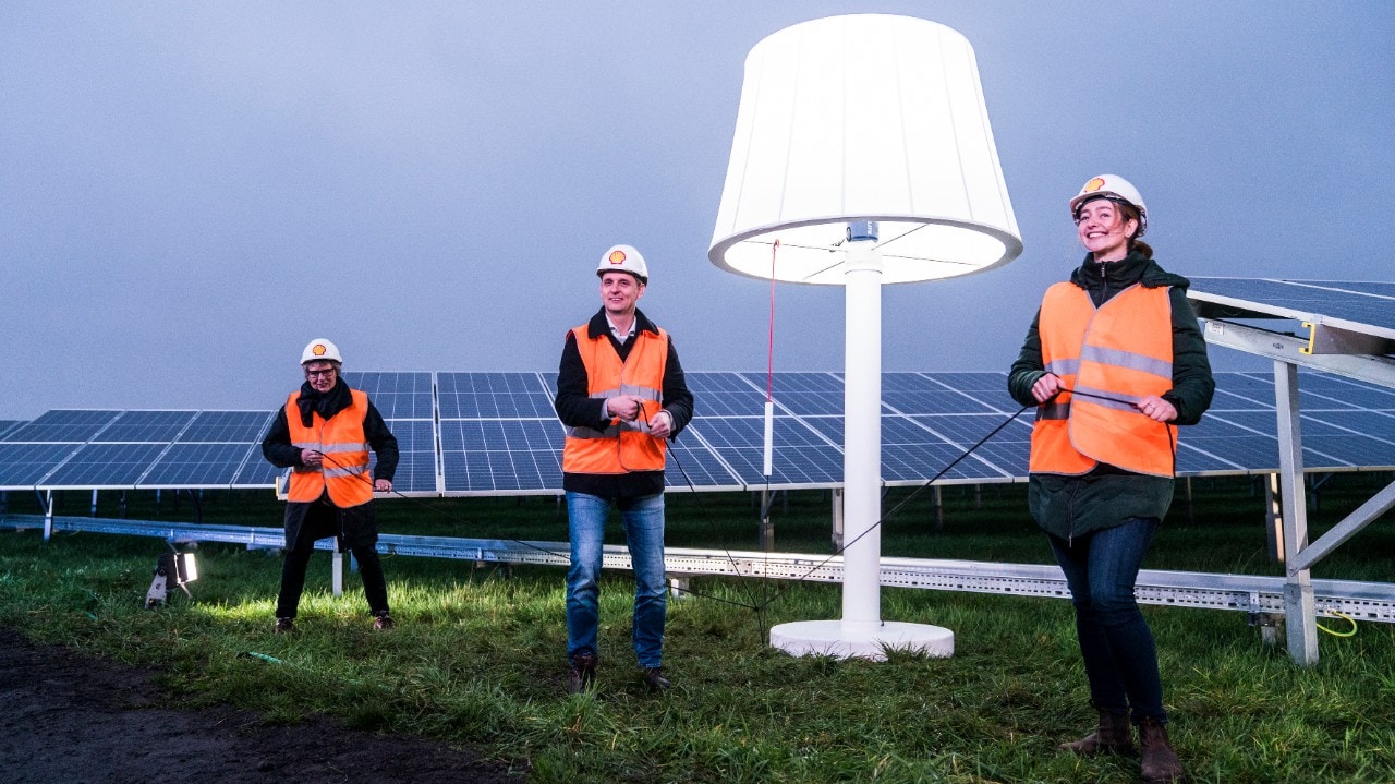 Opening van zonnepark Heerenveen-Zuid in 2020 (Foto: Shell Nederland)
