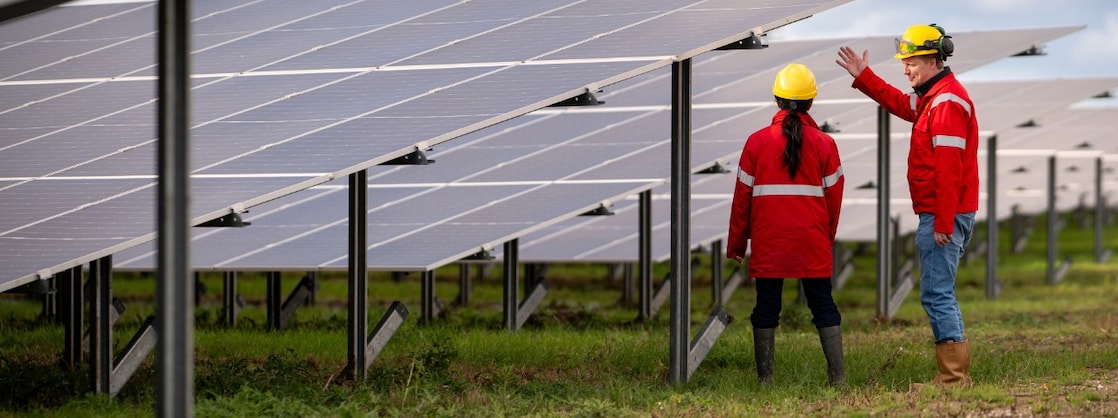 Explanation near solar panels of energy park Pottendijk, 2023 (Photo: Thomas Fasting)