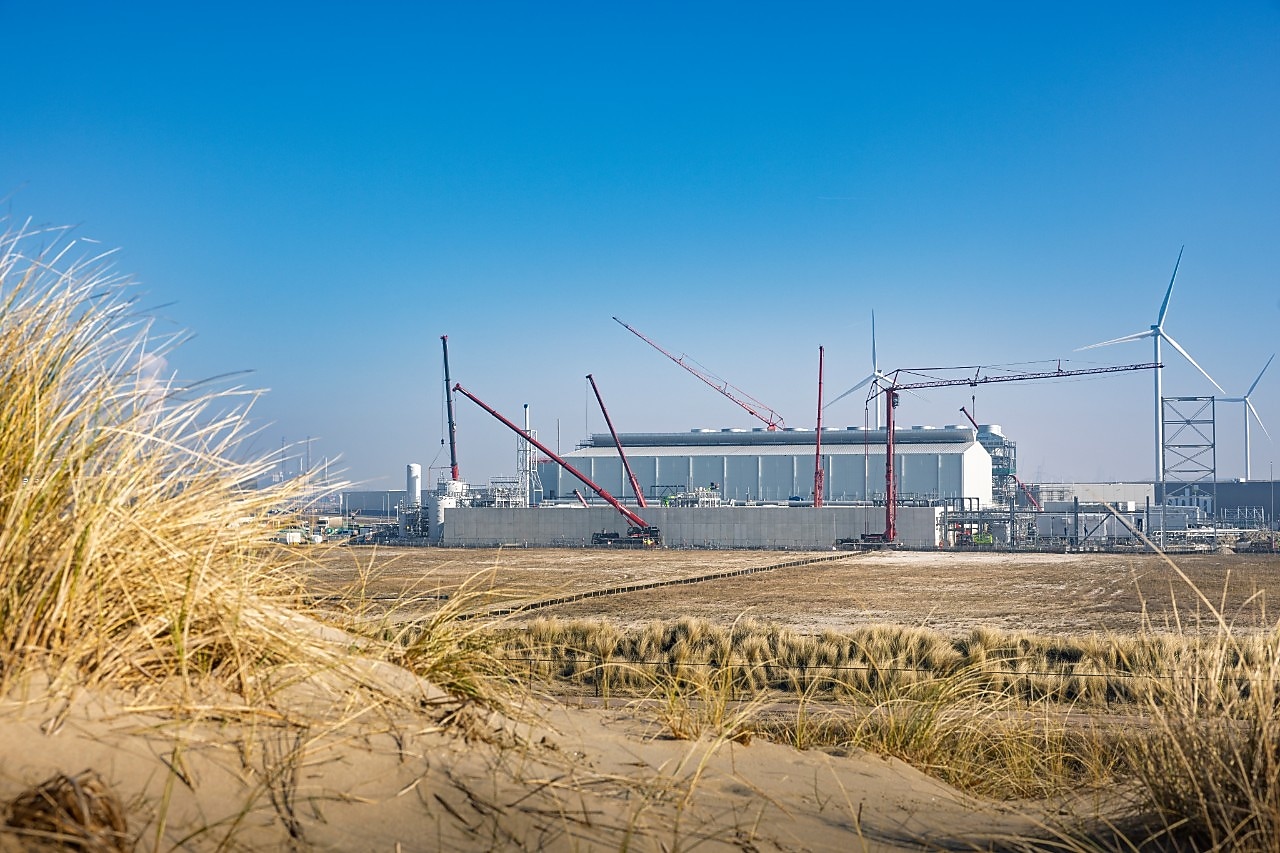 Holland Hydrogen 1 in aanbouw, maart 2025 (Foto: Eric van Vuuren)