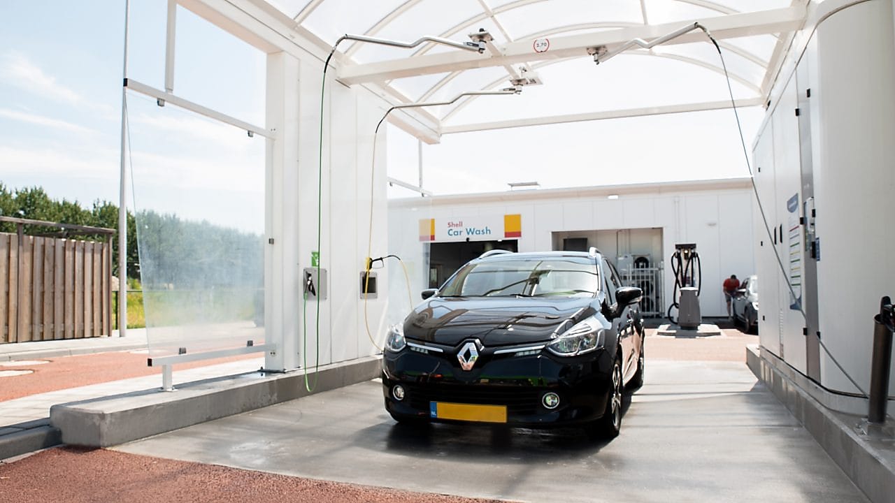 Auto zelf wassen in Shell Wasbox