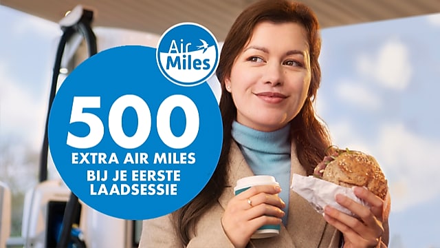 Illustration eines Handys mit geöffneter Shell Recharge App und einer Shell ClubSmart Karte