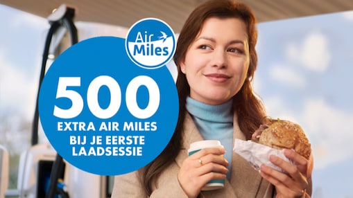 Illustration eines Handys mit geöffneter Shell Recharge App und einer Shell ClubSmart Karte